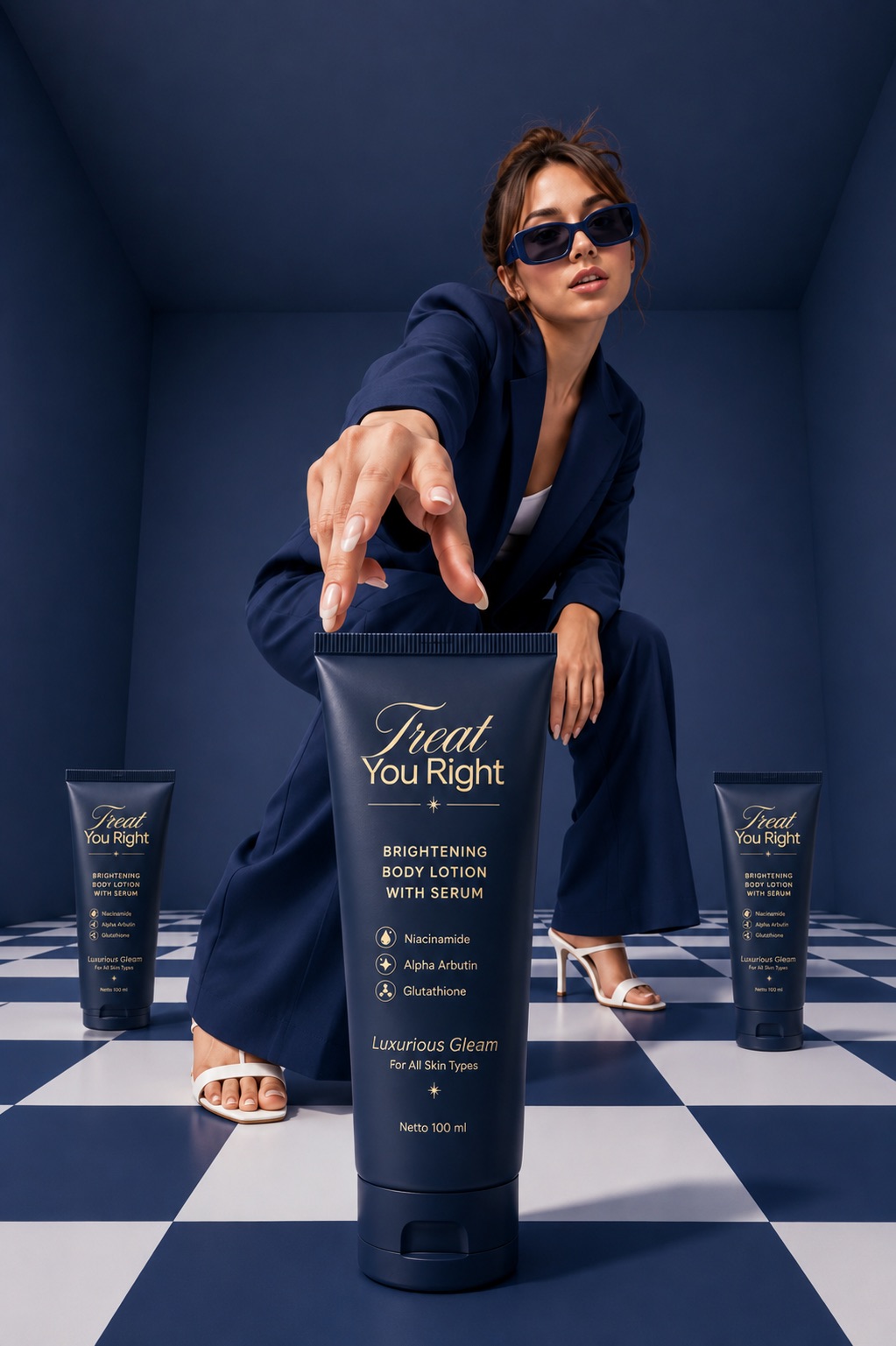 Model berbusana navy menunjuk Body Lotion with Serum Treat You Right berukuran besar di ruang navy berlantai papan catur.